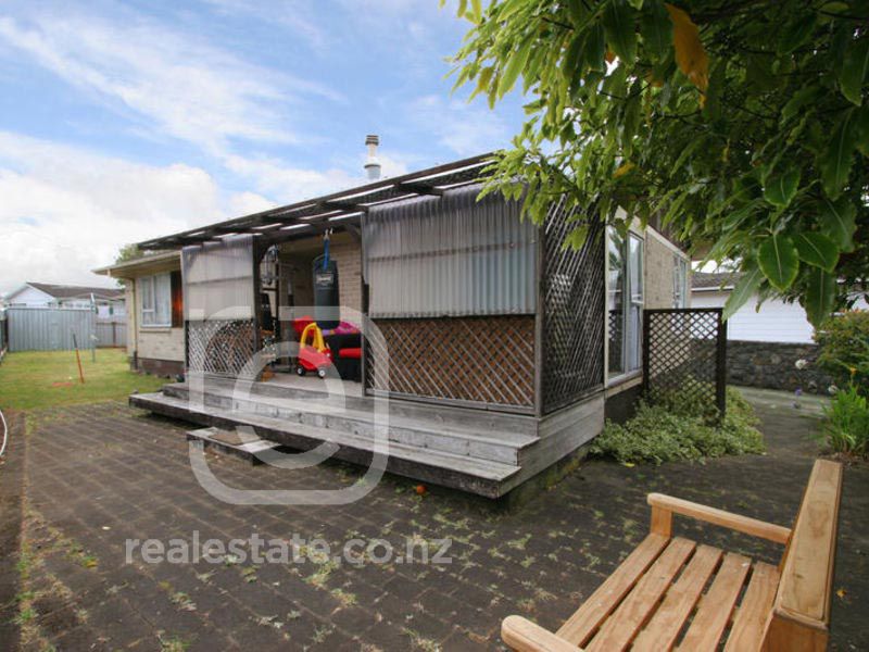 23 Ferndown Avenue, Papatoetoe, Auckland - Carousel 2