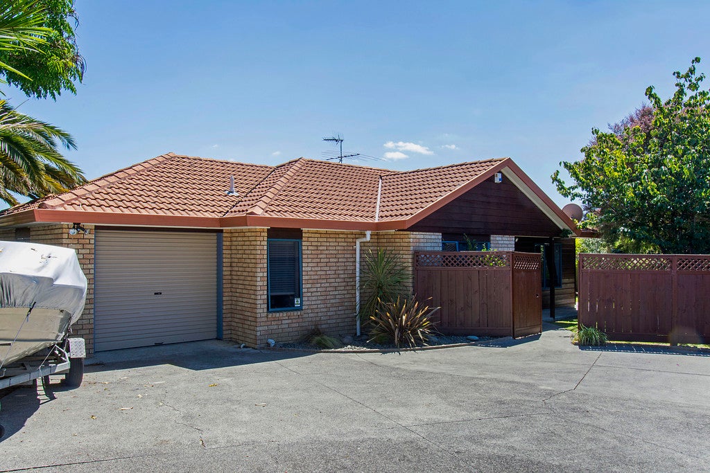 9A HEATHRIDGE PL, Burswood, Auckland - Carousel 1