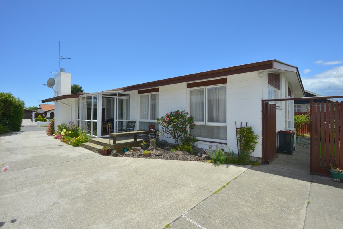 19 Ansonby Street, Russley, Christchurch - Carousel 2