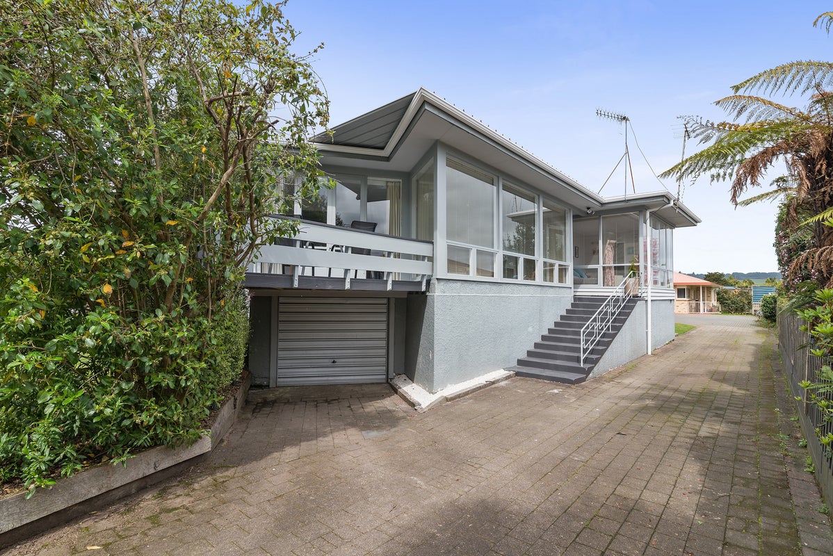 9 Miro Street, Utuhina, Rotorua - Carousel 1