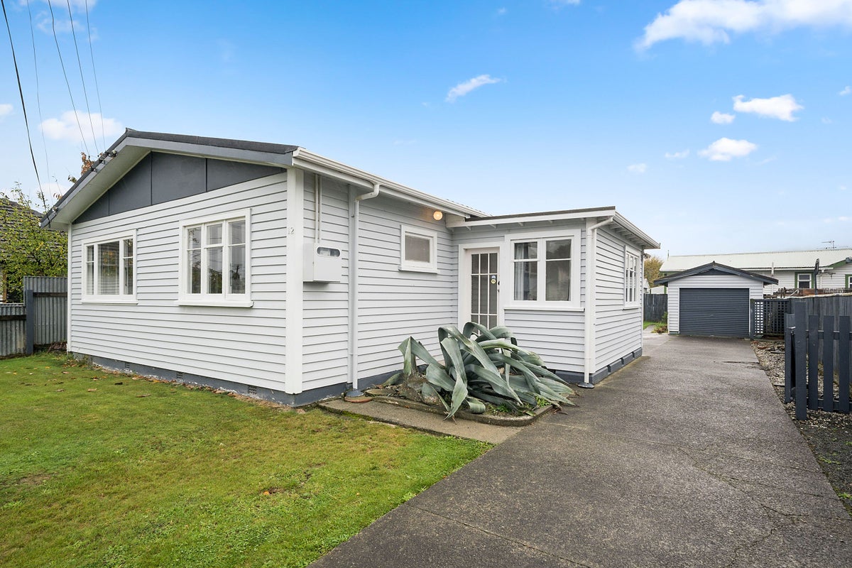 12 MacLean Street, Wallaceville, Upper Hutt - Carousel 14