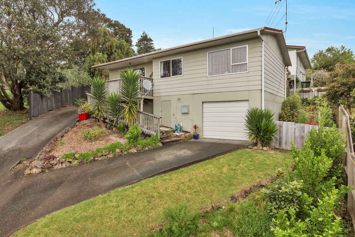 13 Mariposa Place, Te Kamo, Whangarei - Carousel 2