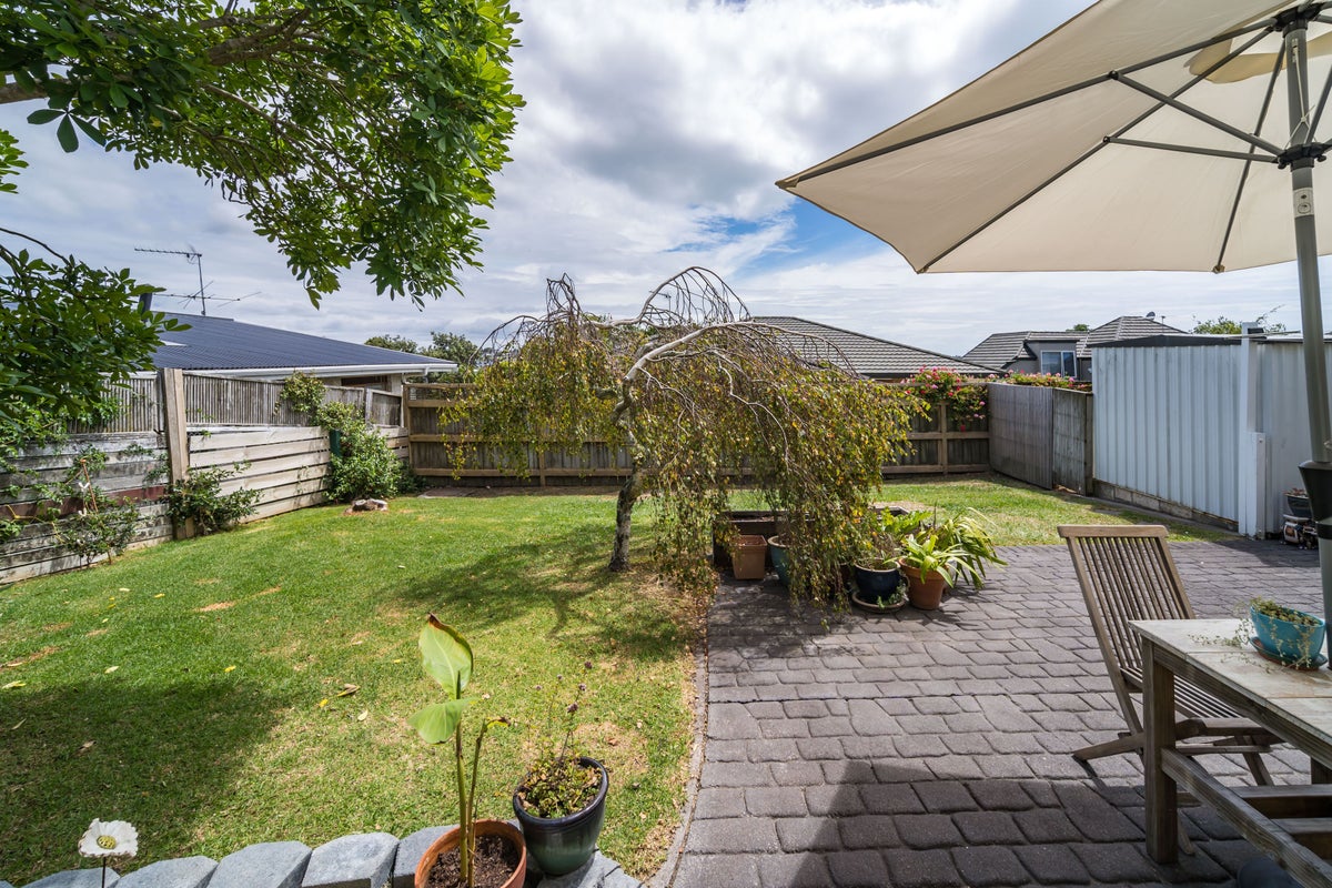 1/41 Wade River Road, Stanmore Bay, Whangaparaoa - Carousel 24