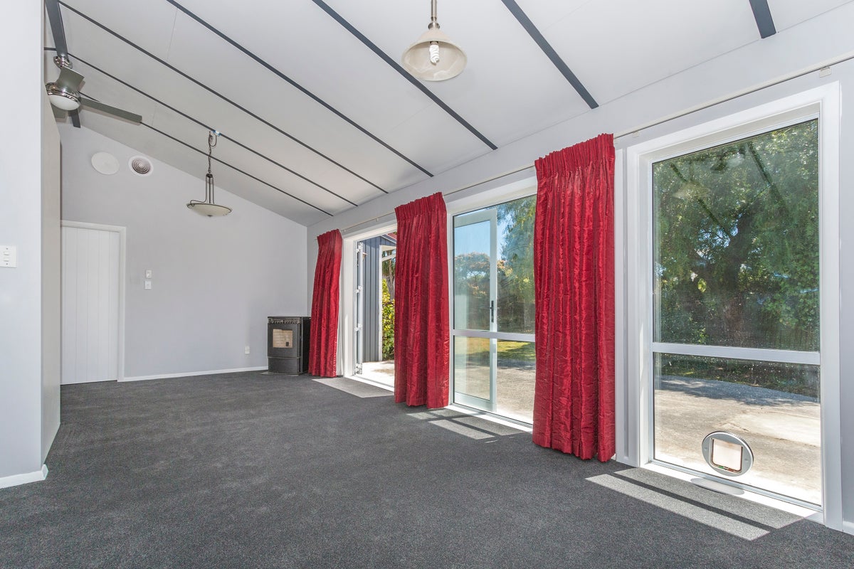 9 Brenda Place, Halswell, Christchurch - Carousel 2