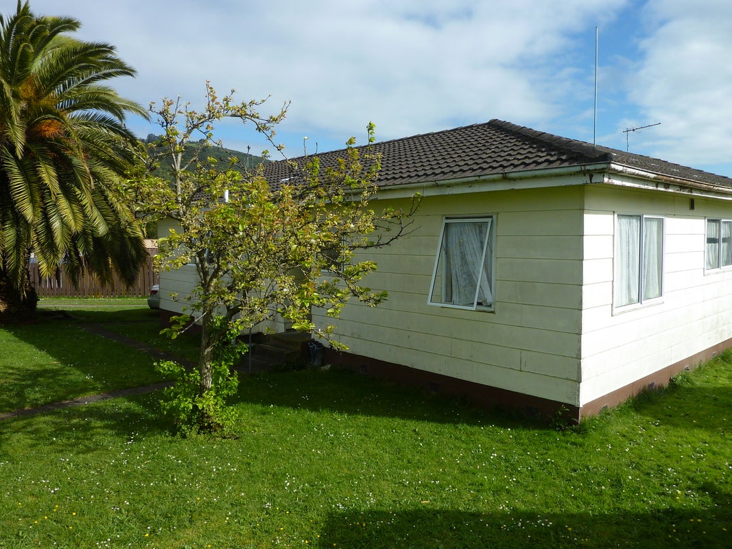 17 Tania Crescent, Western Heights, Rotorua - Carousel 1