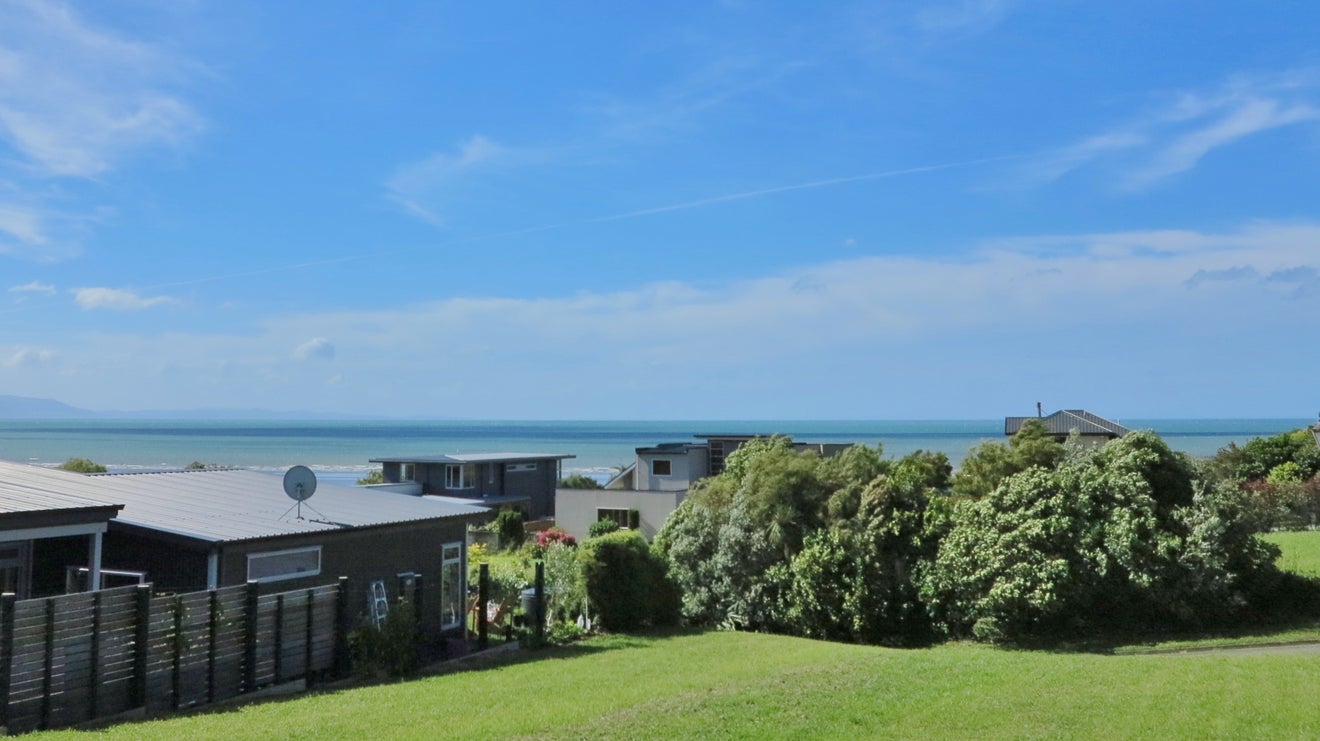 13 Sandridge Terrace, Takaka - Carousel 2