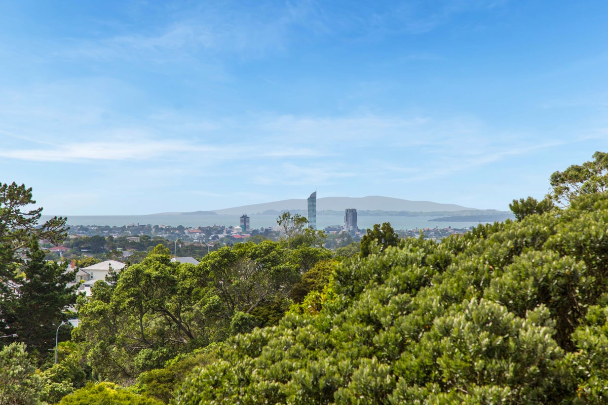 9/99 Mokoia Road, Birkenhead, Auckland - Carousel 2