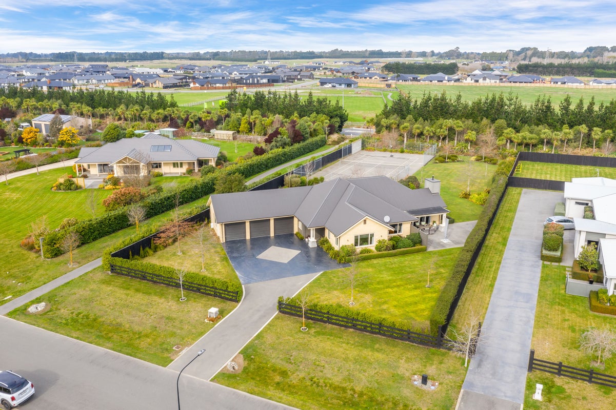8 Rossington Drive, West Melton, West Melton - Carousel 1