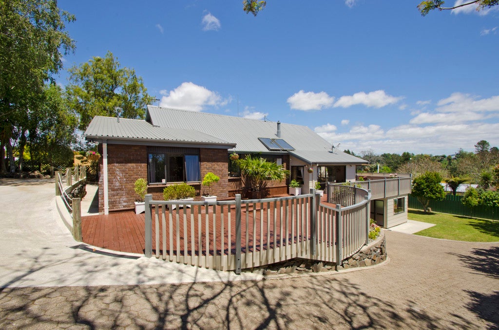 60 Townhead Crescent, Bethlehem, Tauranga - Carousel 1