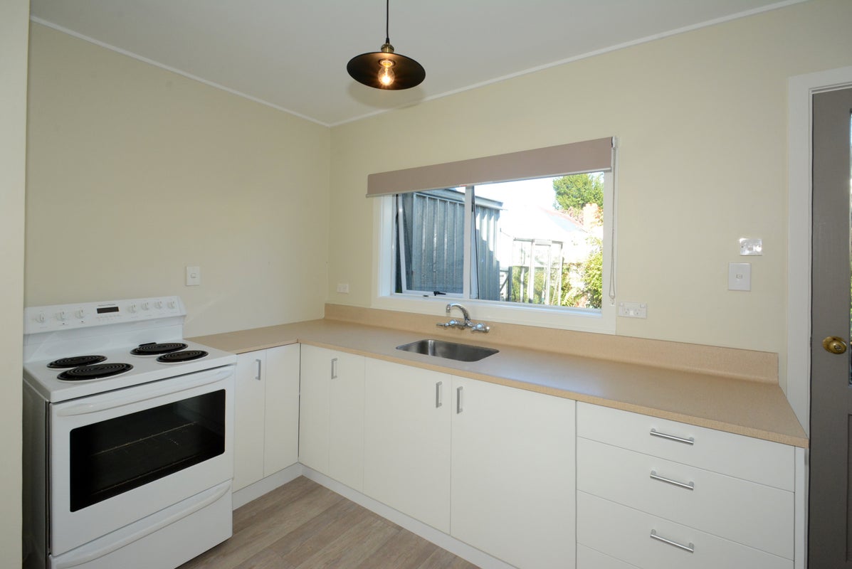 19 Selwyn Street, North East Valley, Dunedin - Carousel 10