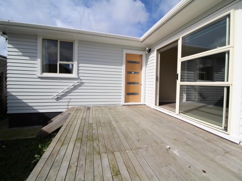 5B Barbary Avenue, Kelston, Auckland - Carousel 1