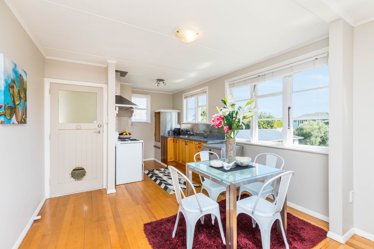 23 Clairville Crescent, Glen Innes, Auckland - Carousel 10