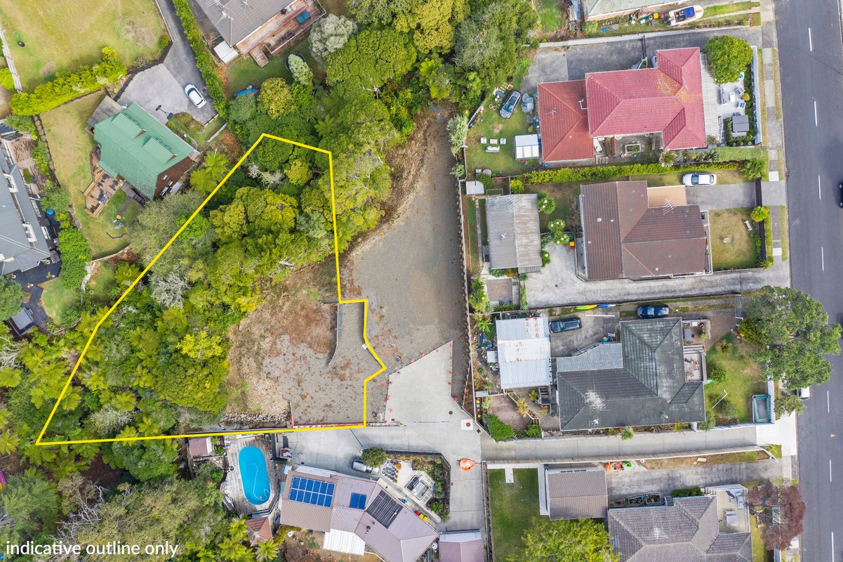 13A Advene Road, Cockle Bay, Auckland - Carousel 1