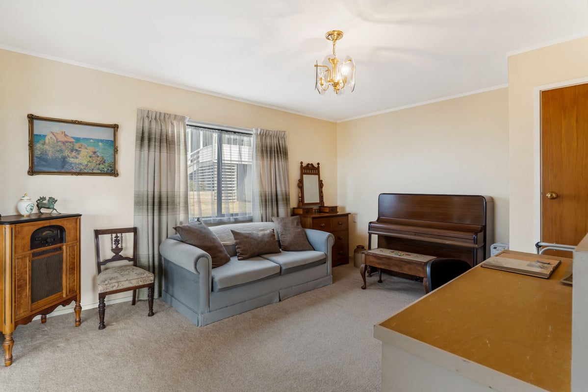 21 Campbell Road, Maraetai, Auckland - Carousel 42