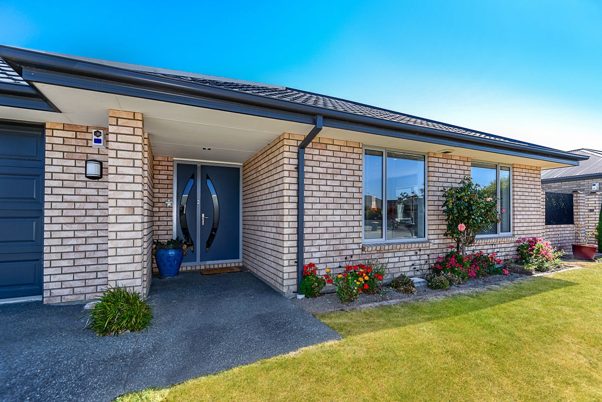 48 Somerville Crescent, Aidanfield, Christchurch - Carousel 2
