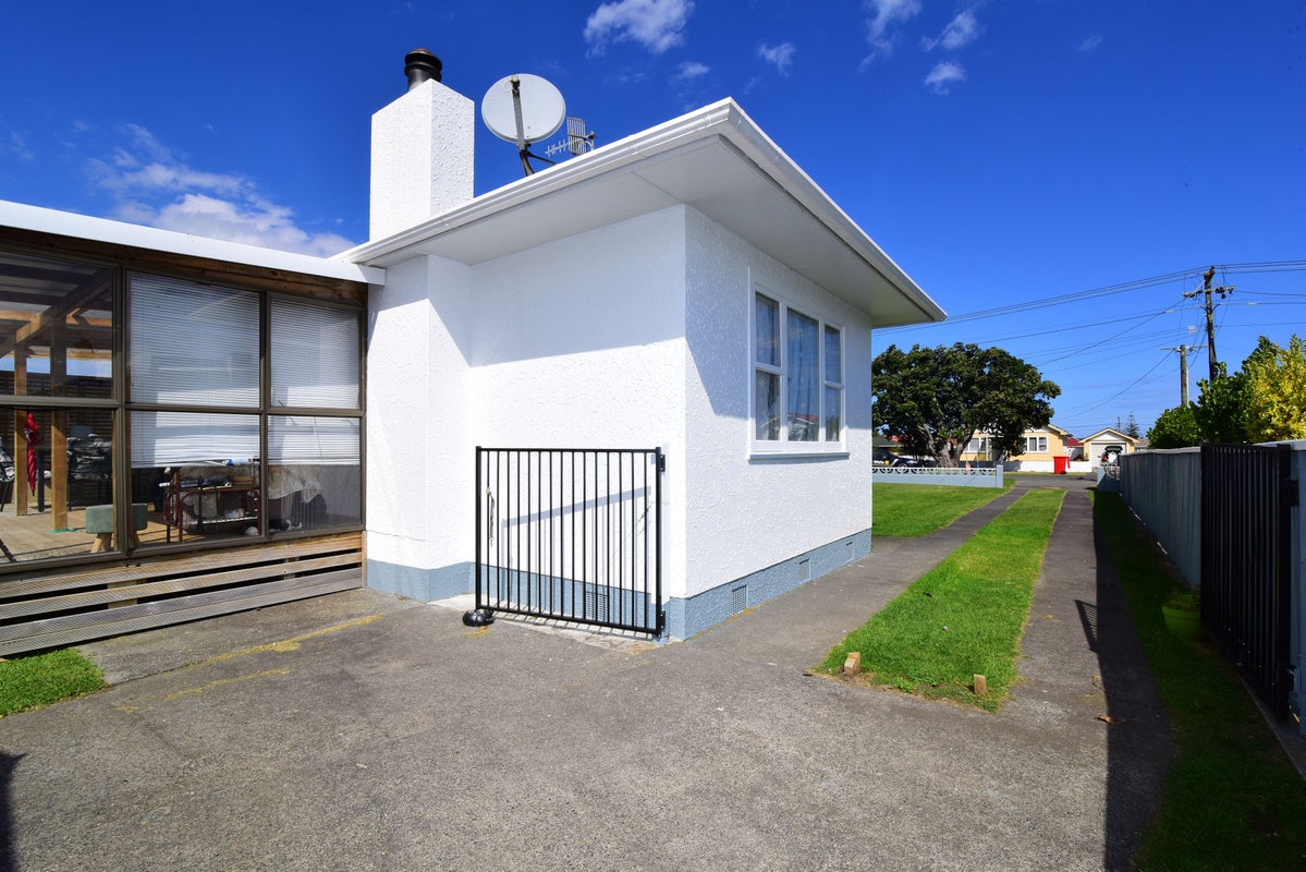 11 Ruapehu Street, Castlecliff, Whanganui - Carousel 15