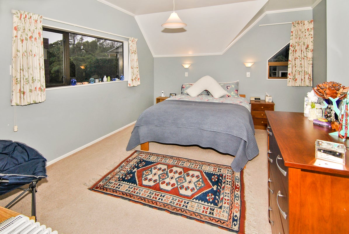 14C Agra Cres, Khandallah, Wellington - Carousel 10