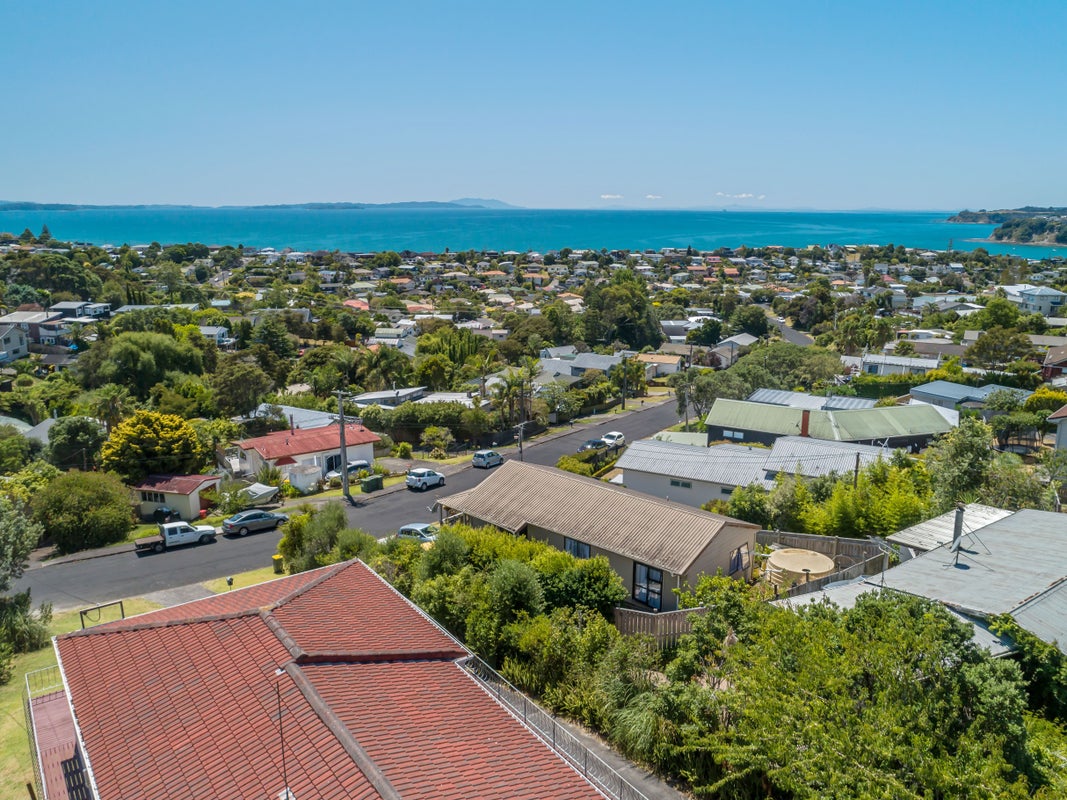 43 Elliston Crescent, Stanmore Bay, Whangaparaoa - Carousel 19