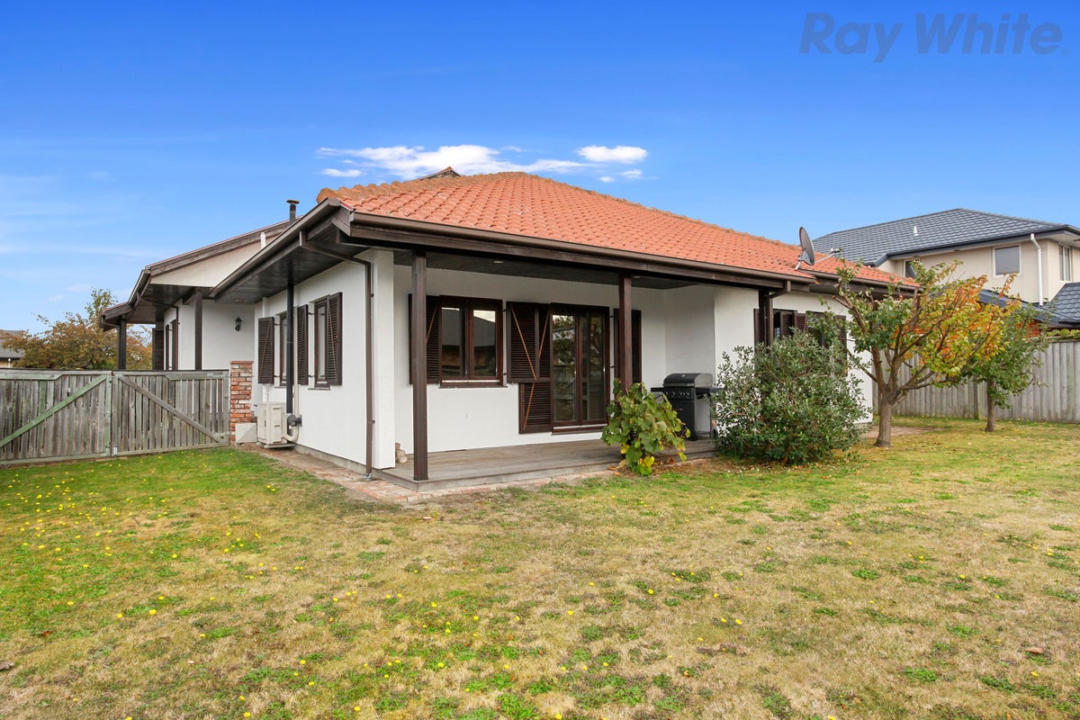 24 Sovereign Gardens, Halswell, Christchurch - Carousel 13