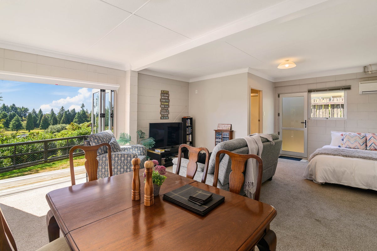 18 Regent Street, Springfield, Rotorua - Carousel 2