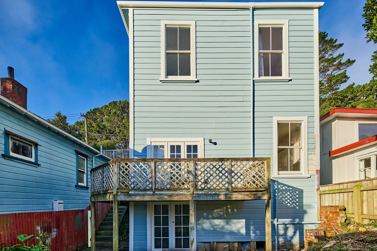 128 Russell Terrace, Berhampore, Wellington - Carousel 19