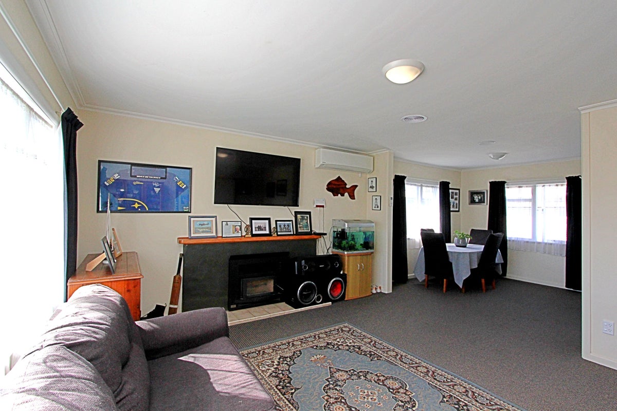 13 Hurst Avenue, Maraenui, Napier - Carousel 2
