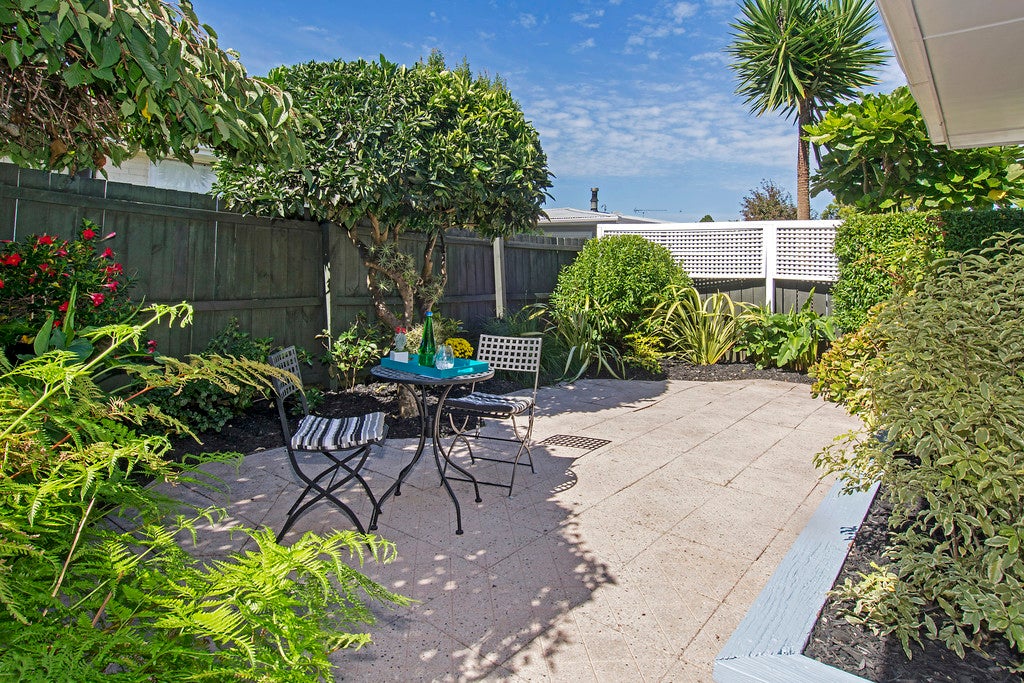 2/54 Moore Street, Howick, Auckland - Carousel 2