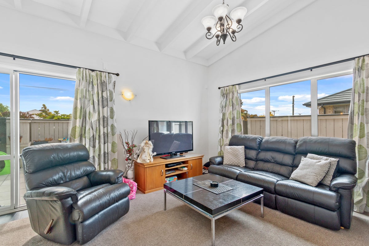 69A Baker Street, New Brighton, Christchurch - Carousel 2