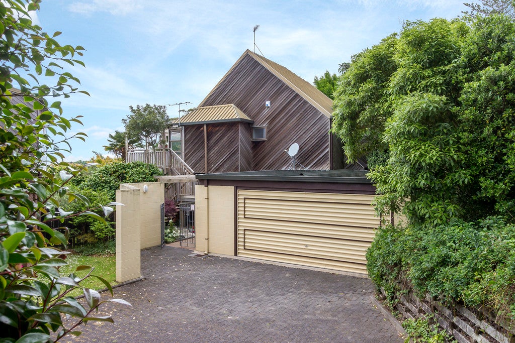 4/54 Cook Street, Howick, Auckland - Carousel 1