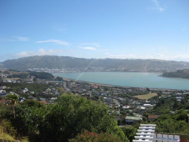 43 Doncaster Terrace, Ascot Park, Porirua - Carousel 1