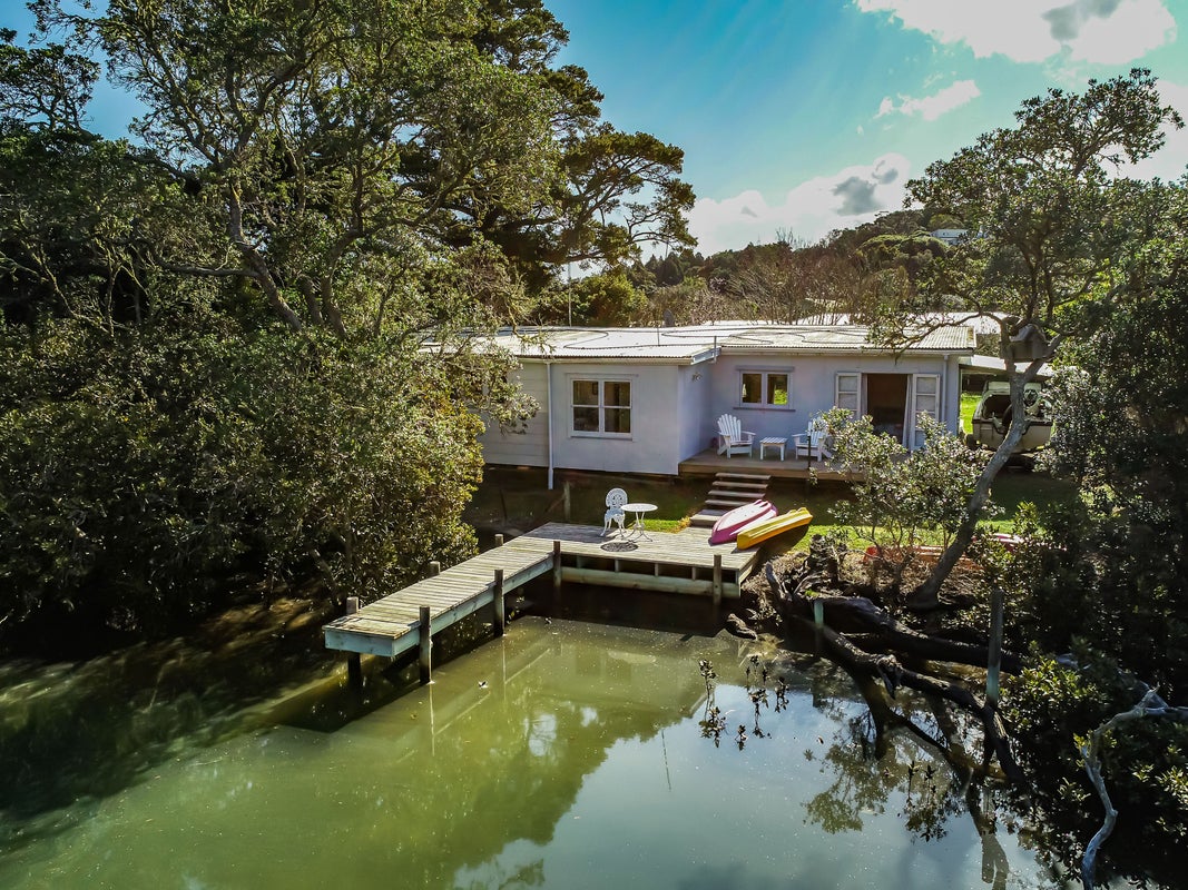 10 Campbell Road, Tawharanui Peninsula, Matakana - Carousel 1