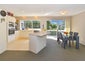 2/3 Phillipa Place, Browns Bay, Auckland - Carousel 4